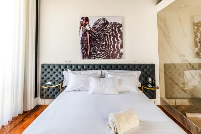 ROBERTO suite RM Guest House