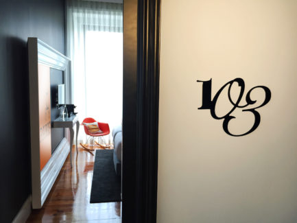 LUXURY BAGS suite RM Guest House